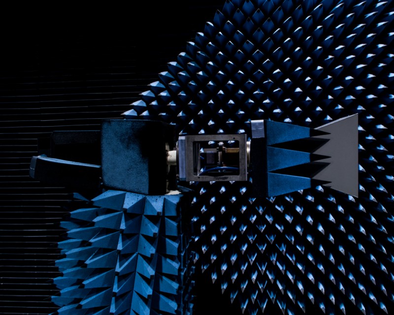 cool-science-technology-photographs-radio-anechoic-chmaber (1)