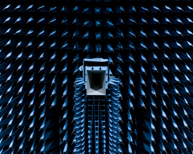 cool-science-technology-photographs-radio-anechoic-chmaber (4)