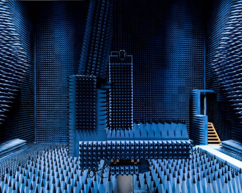cool-science-technology-photographs-radio-anechoic-chmaber
