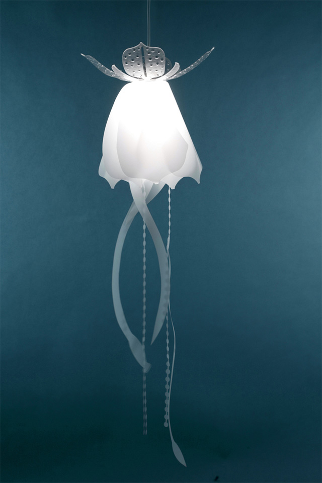 fantastic-beautiful-stunning-Jellyfish-Lamps-design (2)