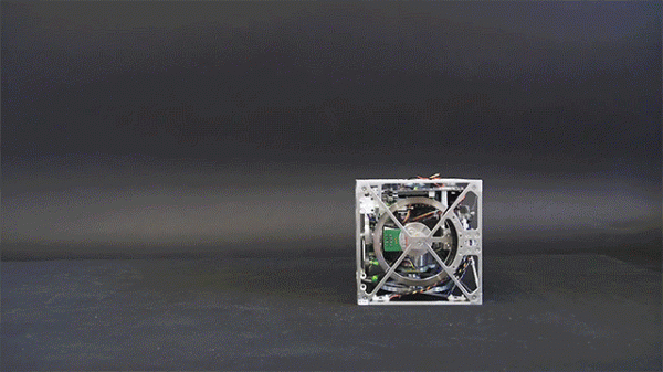 cool-design-magic-Gravity-Defying-Cube (1)