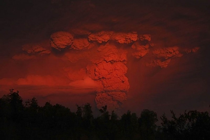 natural-disaster-active-volcanoes-eruption-chile-breathtaking-photos