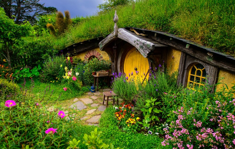 fantastic-fairytale-beautiful-dreamlike-cottages-houses