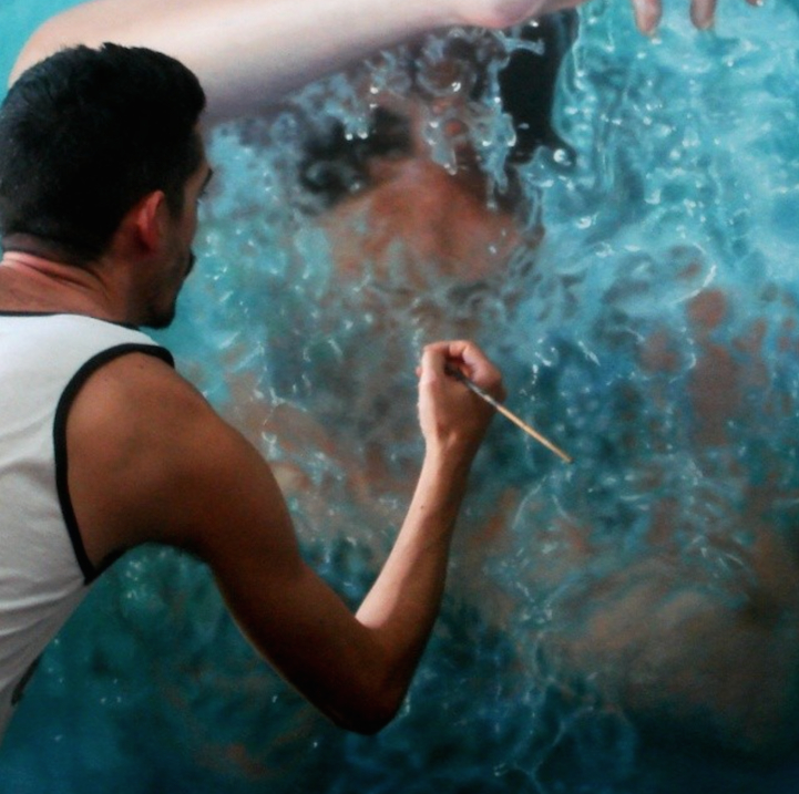 Incredibly-Realistic-Lifelike-Paintings-swimming-people-water (10)