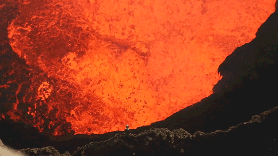 amazing-volcano-crater-lava (1)