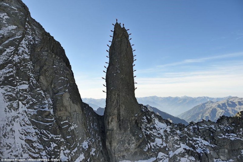 incredible-advertisement-campaign-amazing-photography-Alps-mountain-photos-matterhorn (8)