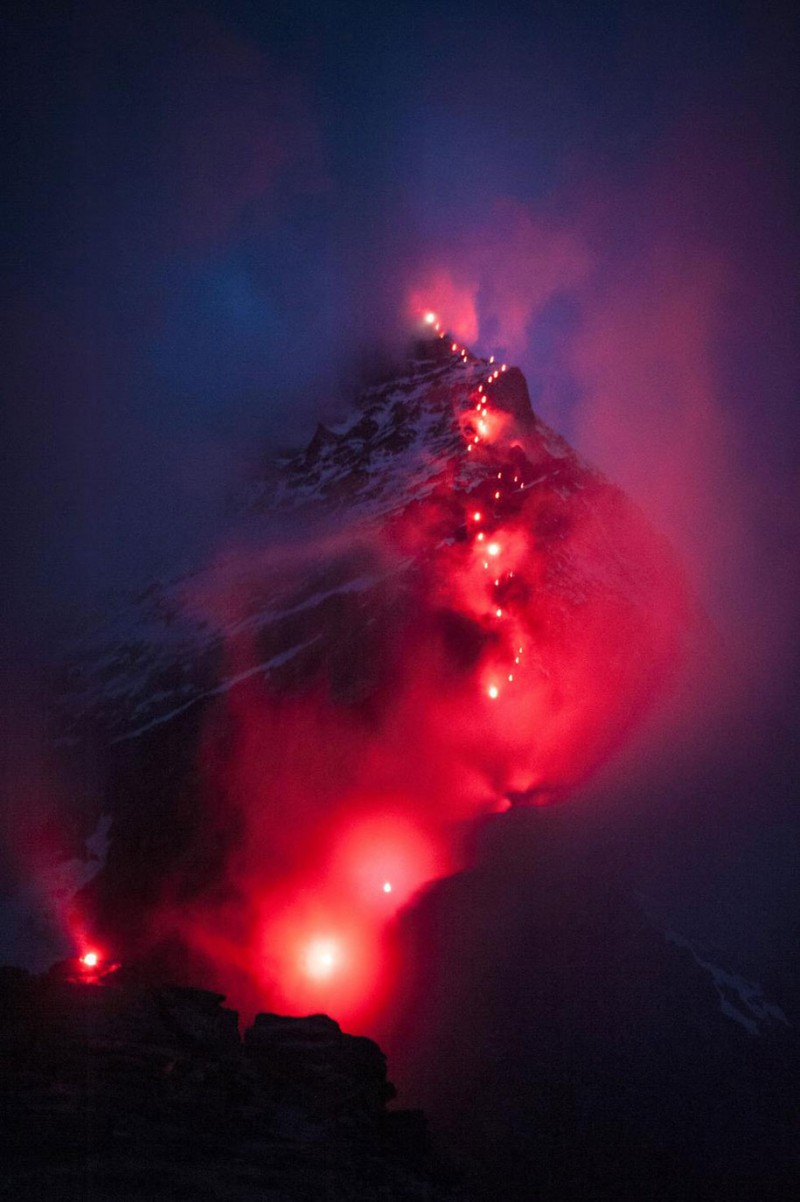 incredible-advertisement-campaign-amazing-photography-Alps-mountain-photos-matterhorn