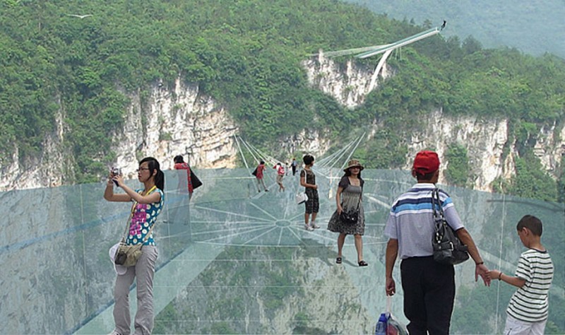 Longest-Highest-transparent-Glass-Bridge (3)