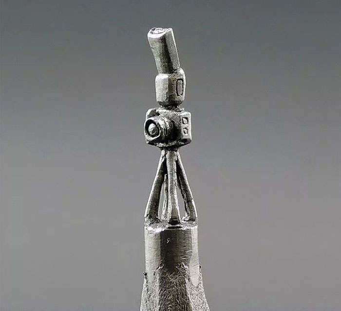 amazing-modern-art-pencil-lead-tip-sculptures (8)