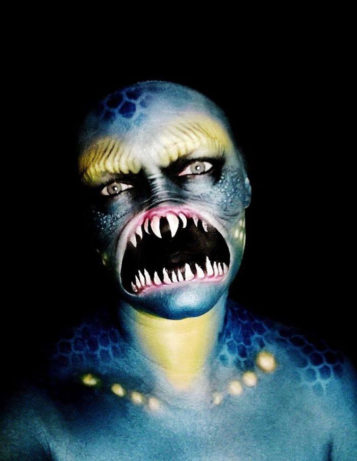 Creepy-terrifying-scary-Halloween-Makeup-face-paintings (8)