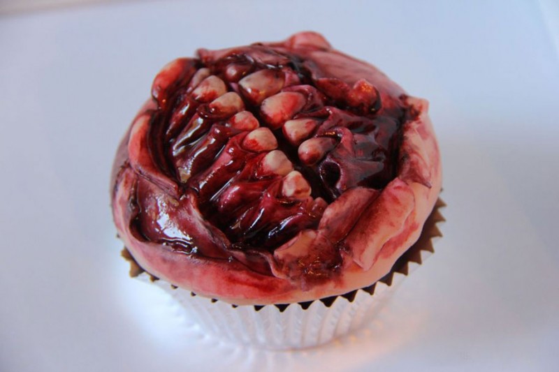 funny-halloween-pastry-zombie-mouth-muffin-cake
