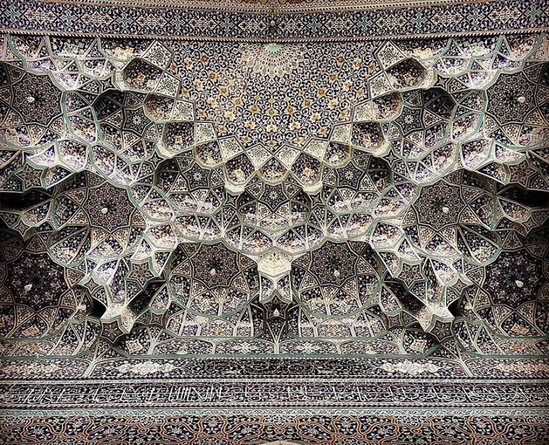 kaleidoscopic-beautyiran-mosque-interiors-ceilings-middle-eastern-architecture (10)