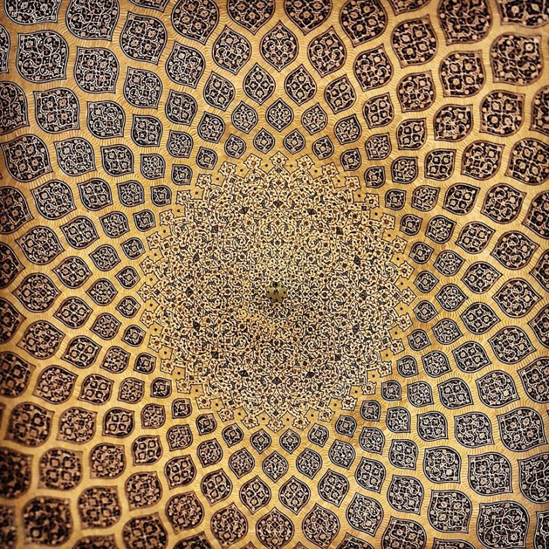 kaleidoscopic-beautyiran-mosque-interiors-ceilings-middle-eastern-architecture (11)