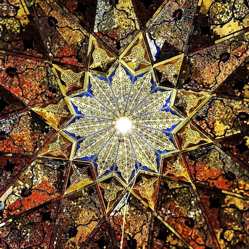 kaleidoscopic-beautyiran-mosque-interiors-ceilings-middle-eastern-architecture (13)