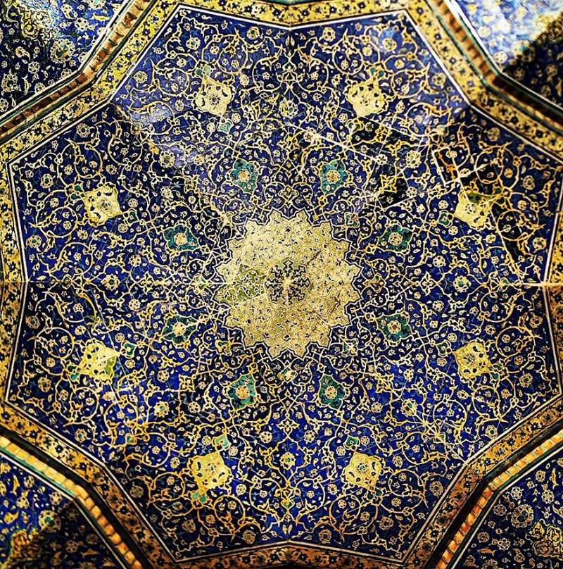 kaleidoscopic-beautyiran-mosque-interiors-ceilings-middle-eastern-architecture (5)