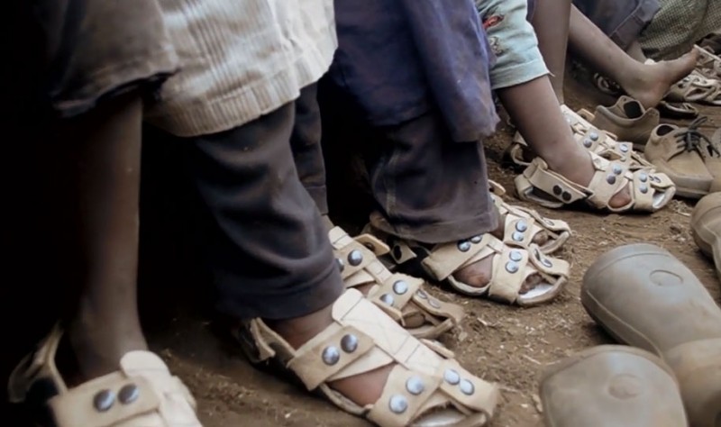 cool-shoe-design-for-poor-child-grows (2)