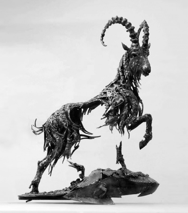 cool-steampunk-style-goat-sculpture-animals