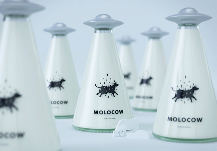 creative-funny-packaging-design-ufo-cow-milk-bottle (1)