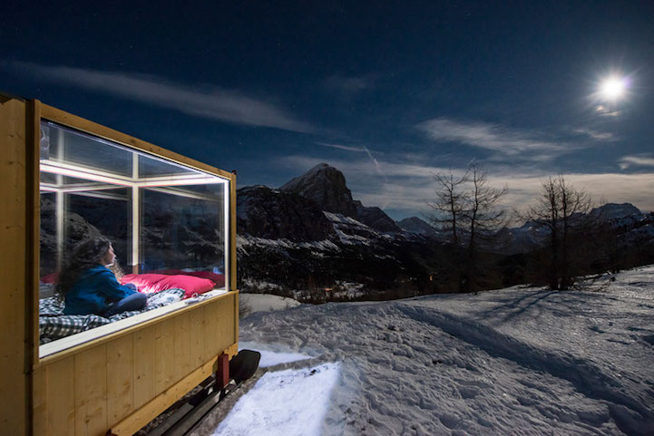 sleeping-under-stars-glass-cabin-impressive-travel-accommodation (4)