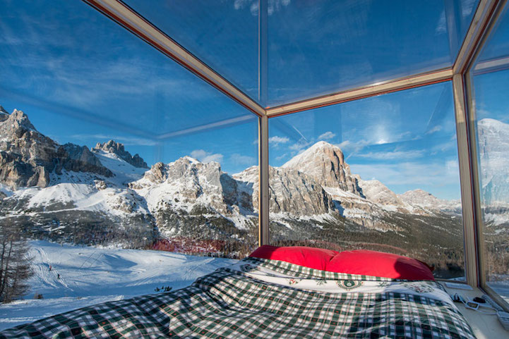 sleeping-under-stars-glass-cabin-impressive-travel-accommodation (6)