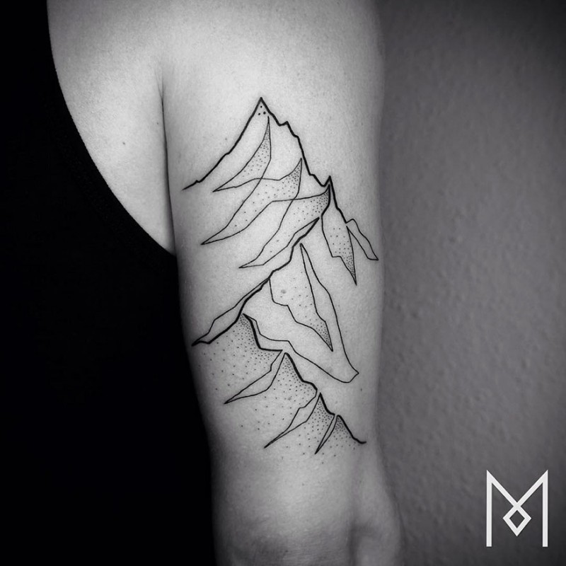 Minimalist-one-line-simple-tattoo-patterns-body-art (27)