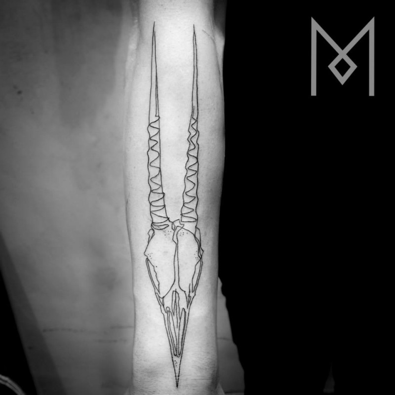 Minimalist-one-line-simple-tattoo-patterns-body-art (5)