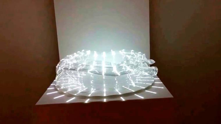 beautiful-3D-printed-transparent-zoetrope-light-dancers-silhouettes (2)