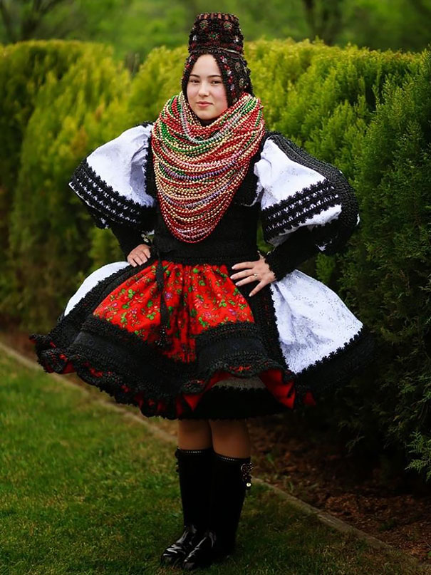 beautiful-traditional-wedding-dresses-countries-around-the-world (4)