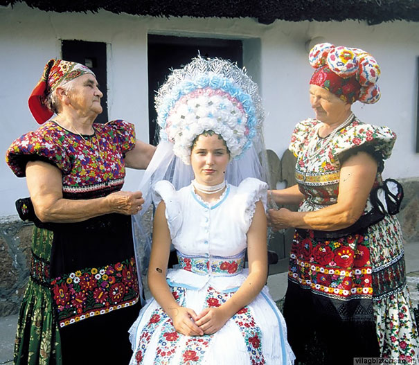 beautiful-traditional-wedding-dresses-countries-around-the-world (7)