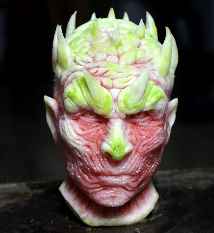 amazing-carving-art-creepy-game-of-thrones-watermelon-night-king-white-walker (2)