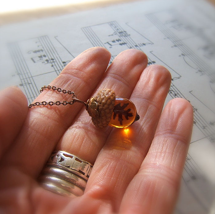 handmade-glass-acorn-jewelry-necklaces-earrings-1