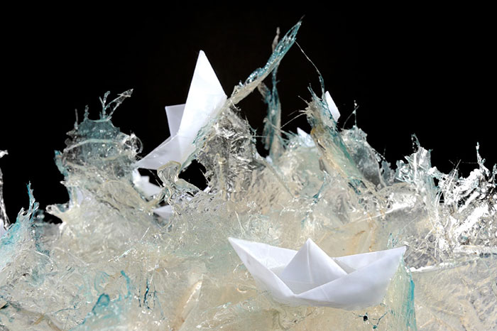 surreal-resin-sculptures-exploding-books-frozen-liquid-3