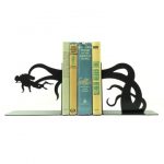 Creative and artistic bookends – Vuing.com