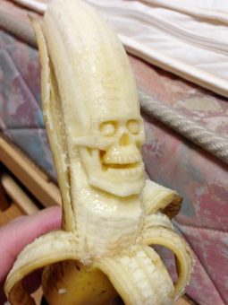 Creative three-dimensional banana sculptures – Vuing.com